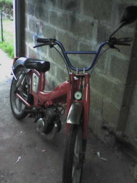 la mobilette vue de face